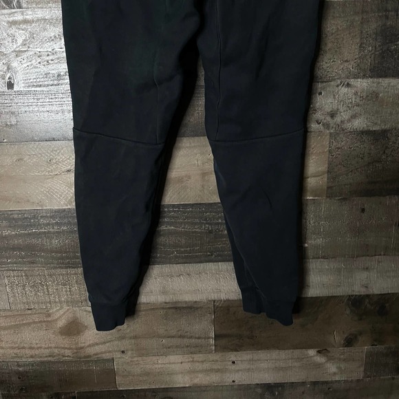SOLD Nike Sportswear Tech Fleece Joggers Large - Picture 6 of 6